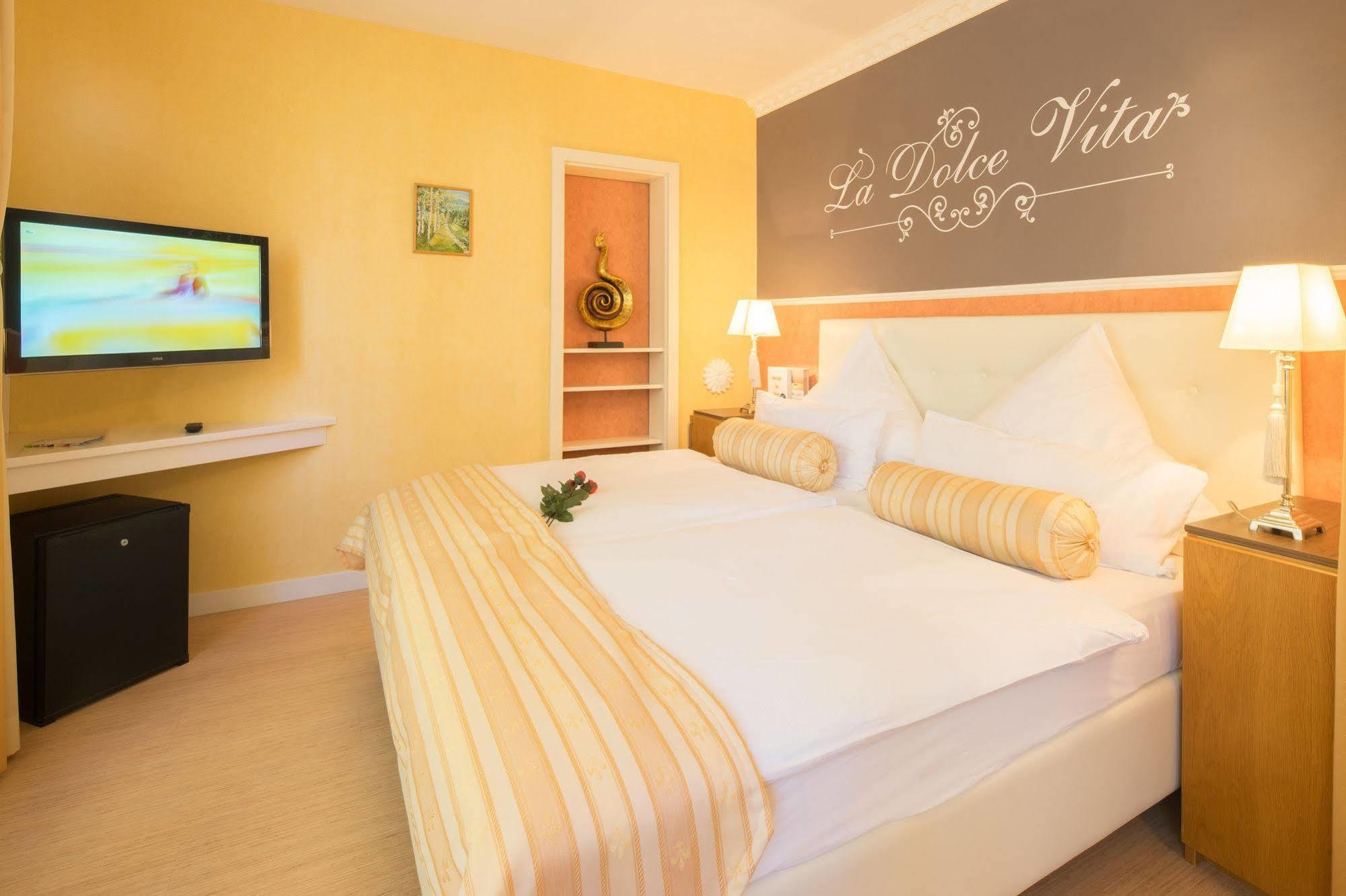 באד מרגנטהיים Central Boutique Hotel מראה חיצוני תמונה